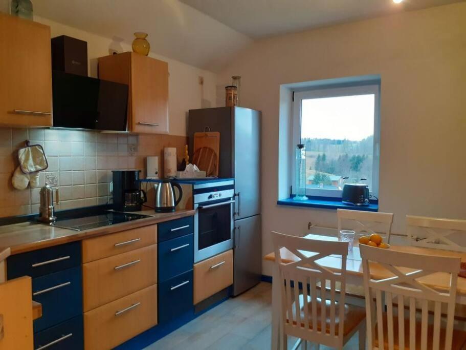 Schoene Und Ruhige Ferienwohnung In Ottendorf Зебниц Екстериор снимка