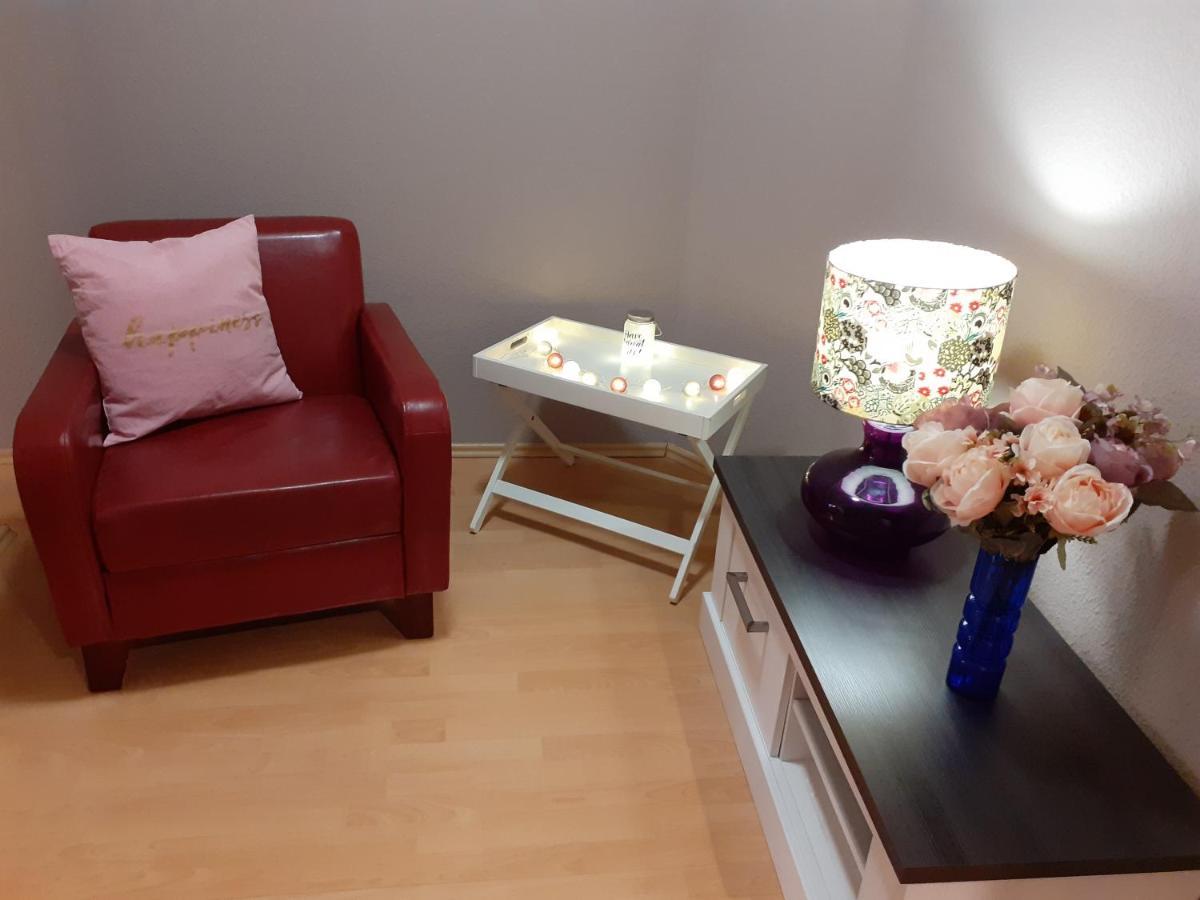 Schoene Und Ruhige Ferienwohnung In Ottendorf Зебниц Екстериор снимка